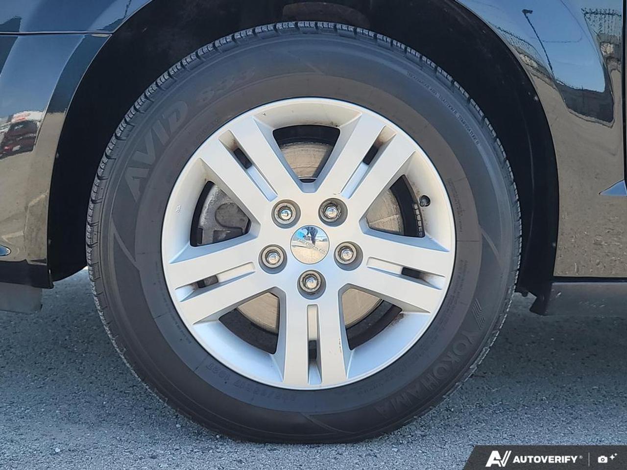 2019 Dodge Grand Caravan Crew Plus   DVD   PWR DOORS   LEATHER   NO CLAIMS Photo