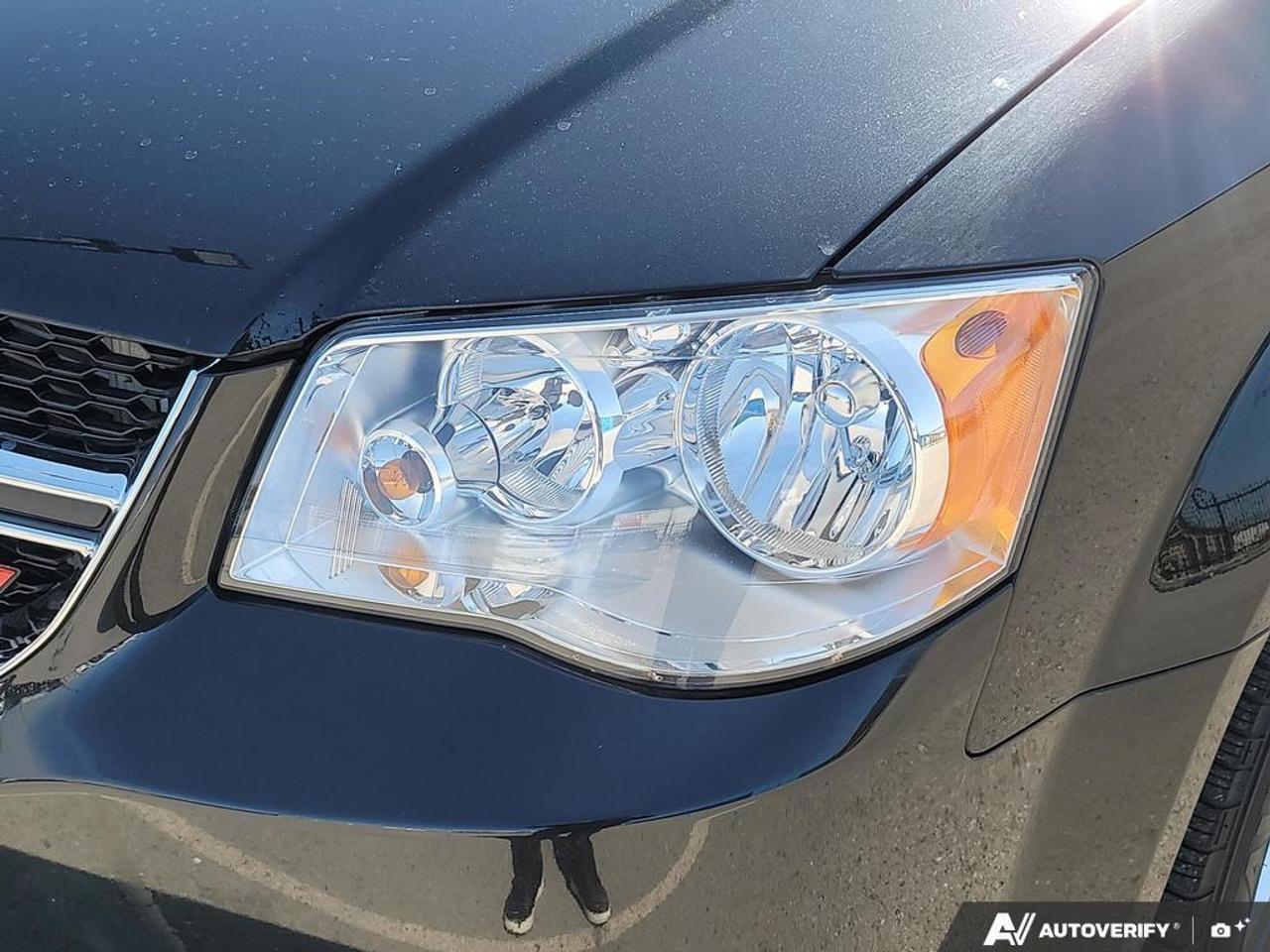 2019 Dodge Grand Caravan Crew Plus   DVD   PWR DOORS   LEATHER   NO CLAIMS Photo