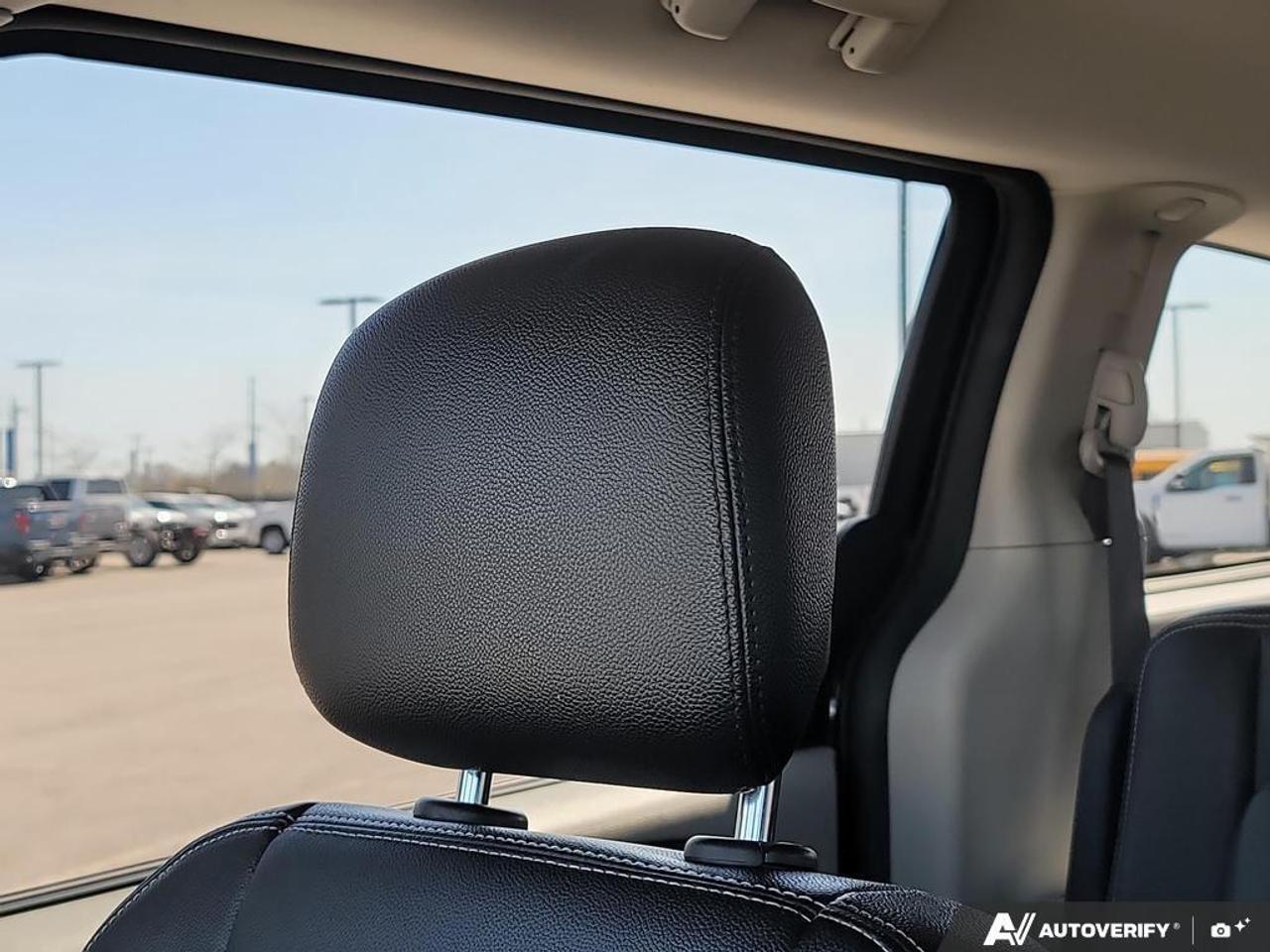 2019 Dodge Grand Caravan Crew Plus   DVD   PWR DOORS   LEATHER   NO CLAIMS Photo