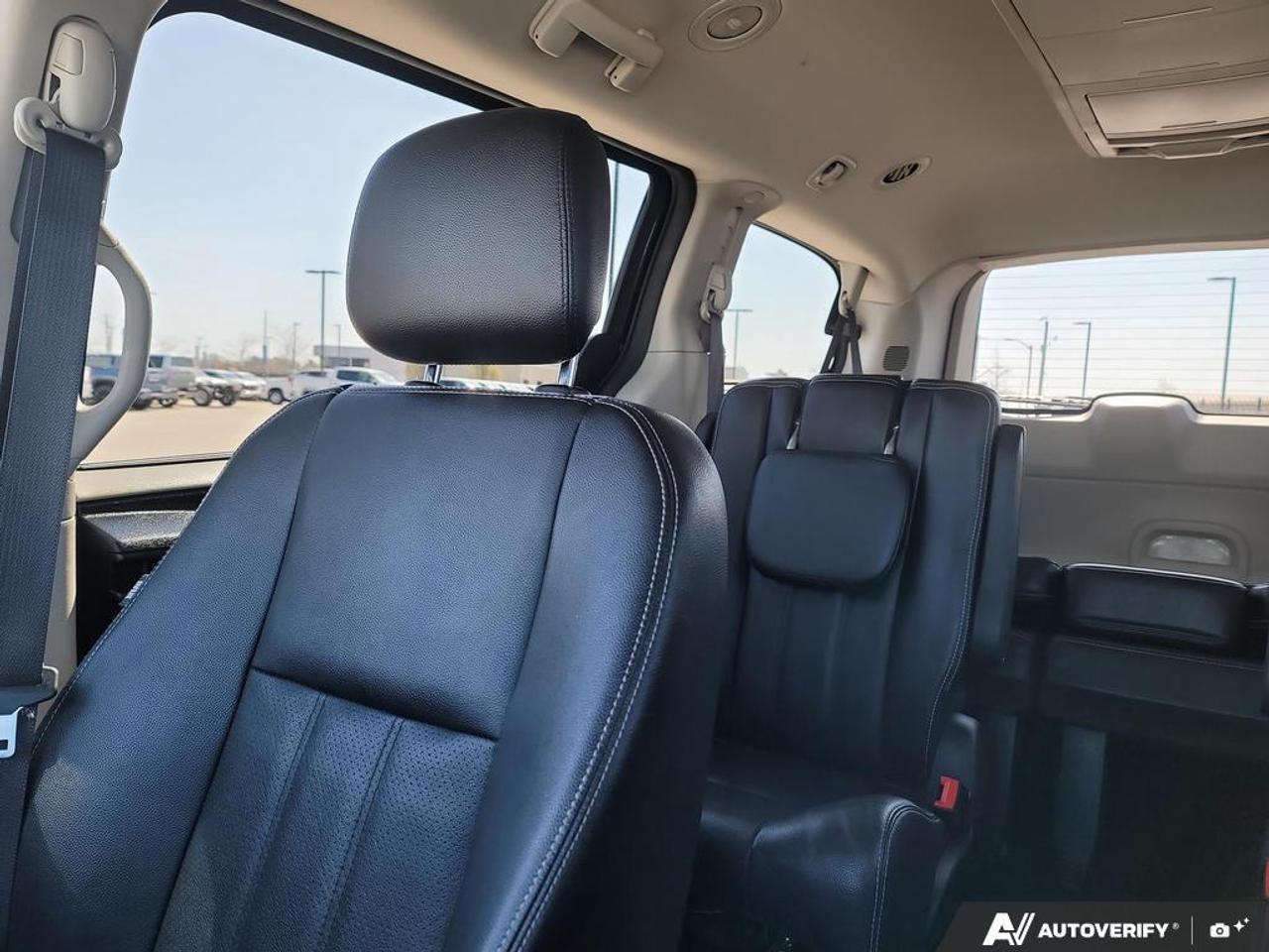 2019 Dodge Grand Caravan Crew Plus   DVD   PWR DOORS   LEATHER   NO CLAIMS Photo