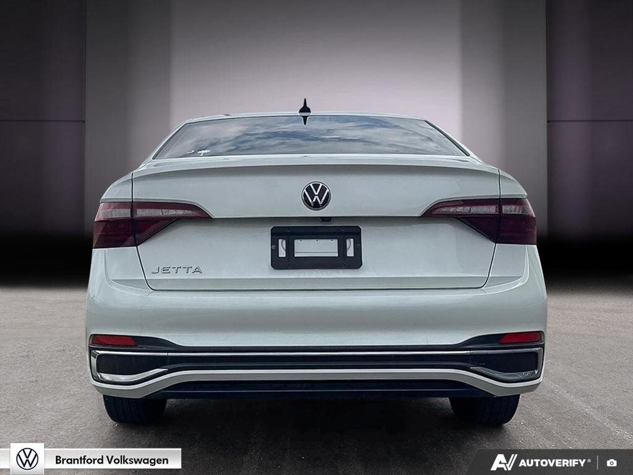 2023 Volkswagen Jetta HIGHLINE Photo