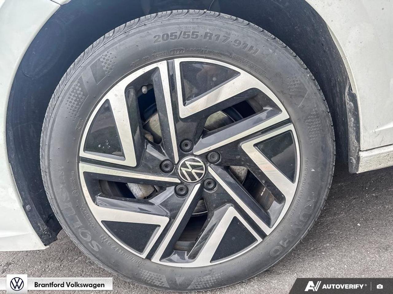 2023 Volkswagen Jetta HIGHLINE Photo