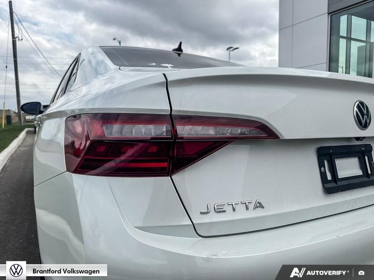 2023 Volkswagen Jetta HIGHLINE Photo