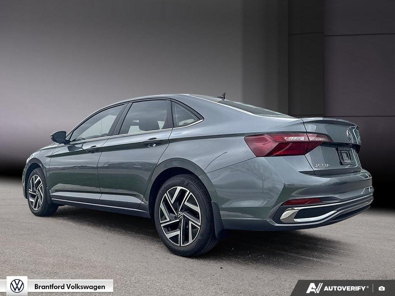 2023 Volkswagen Jetta HIGHLINE Photo