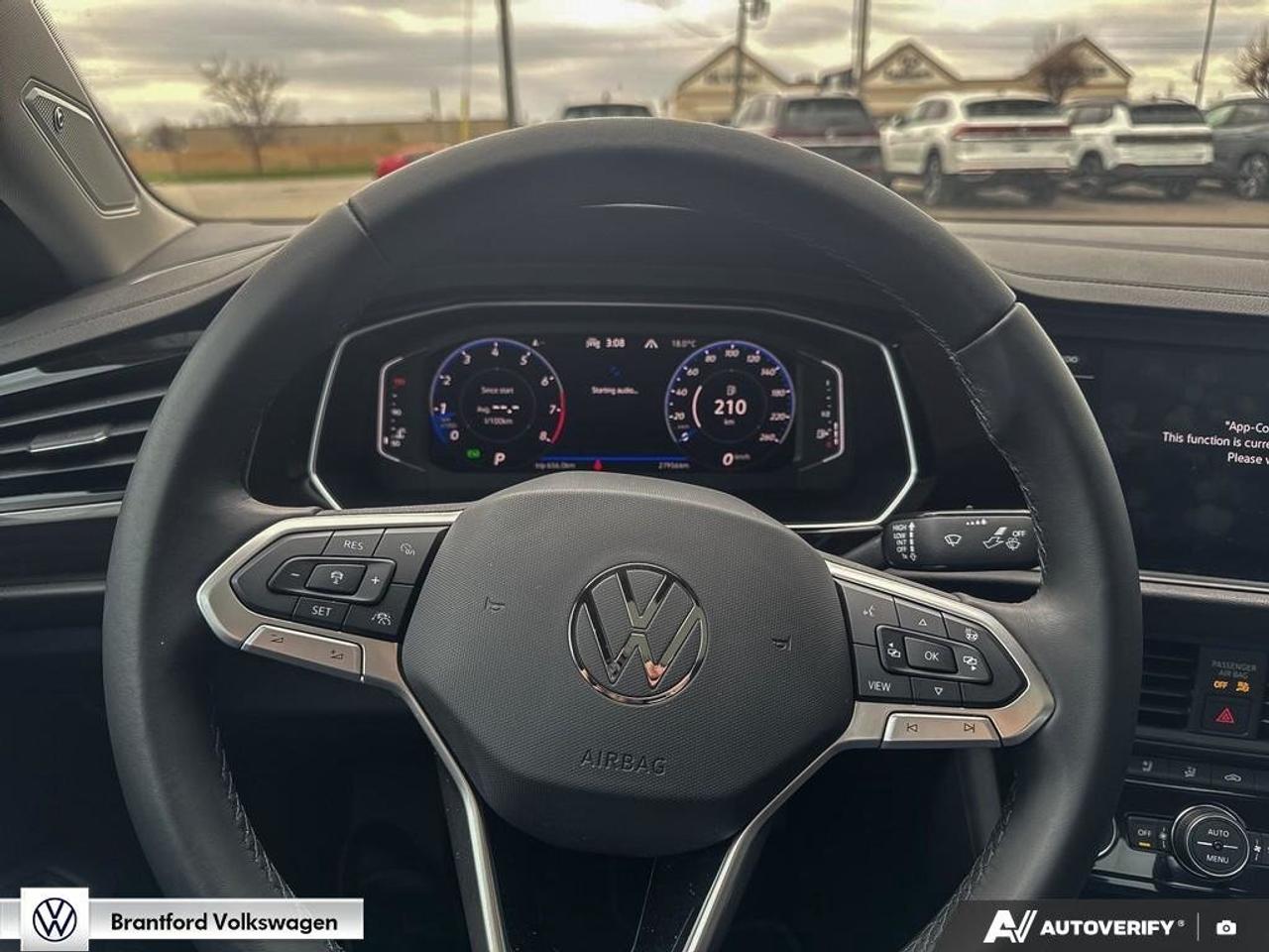 2023 Volkswagen Jetta HIGHLINE Photo