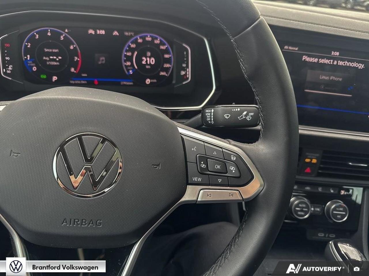 2023 Volkswagen Jetta HIGHLINE Photo