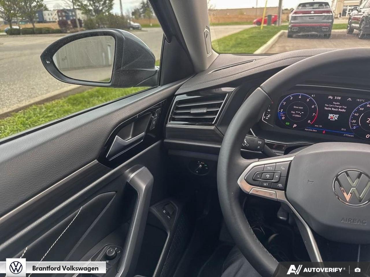 2023 Volkswagen Jetta HIGHLINE Photo