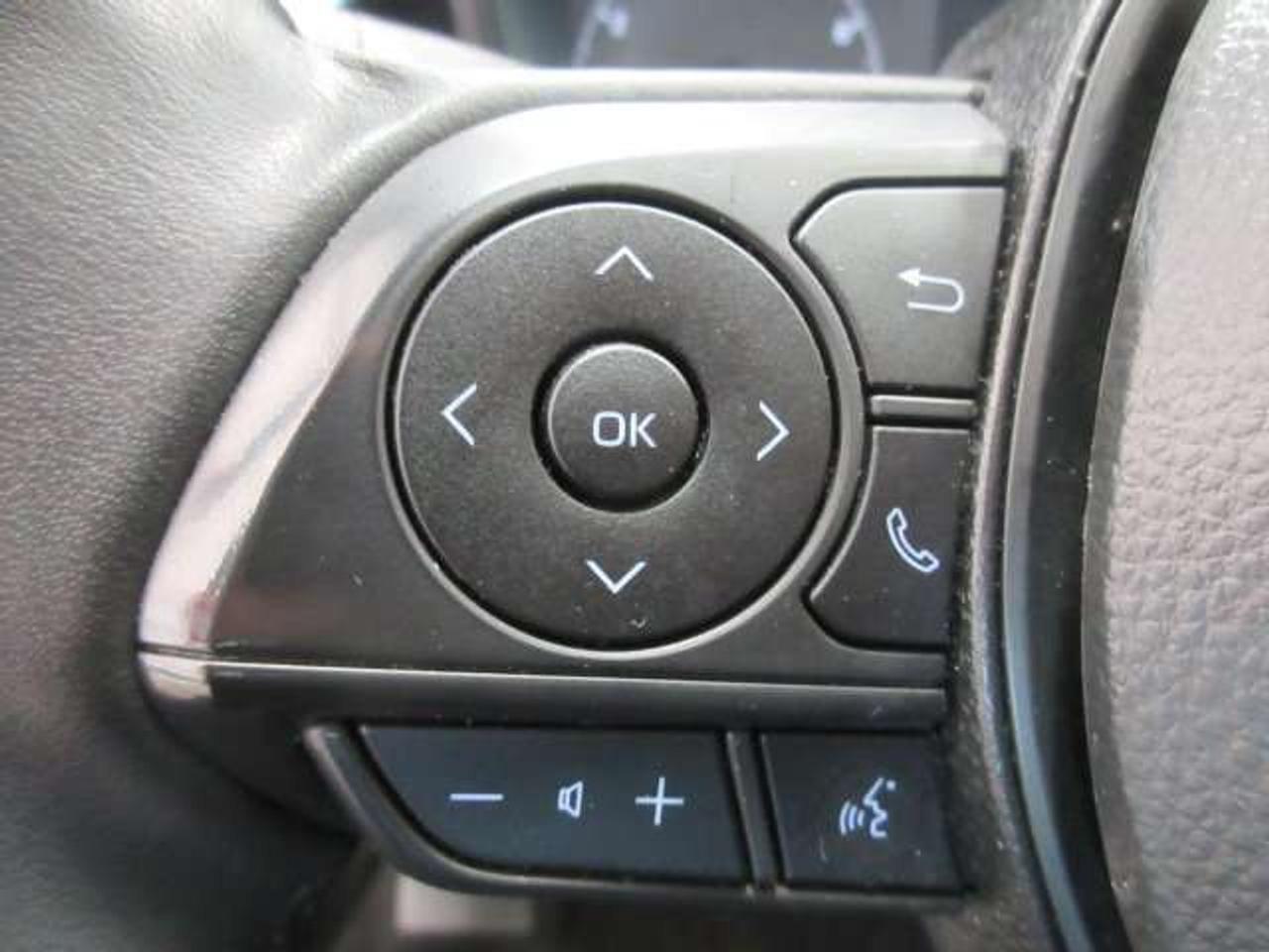 2025 Toyota Corolla LE UPGRADE W/ROOF, ALLOYS, HTD. SEATS, JUST 22K! Photo