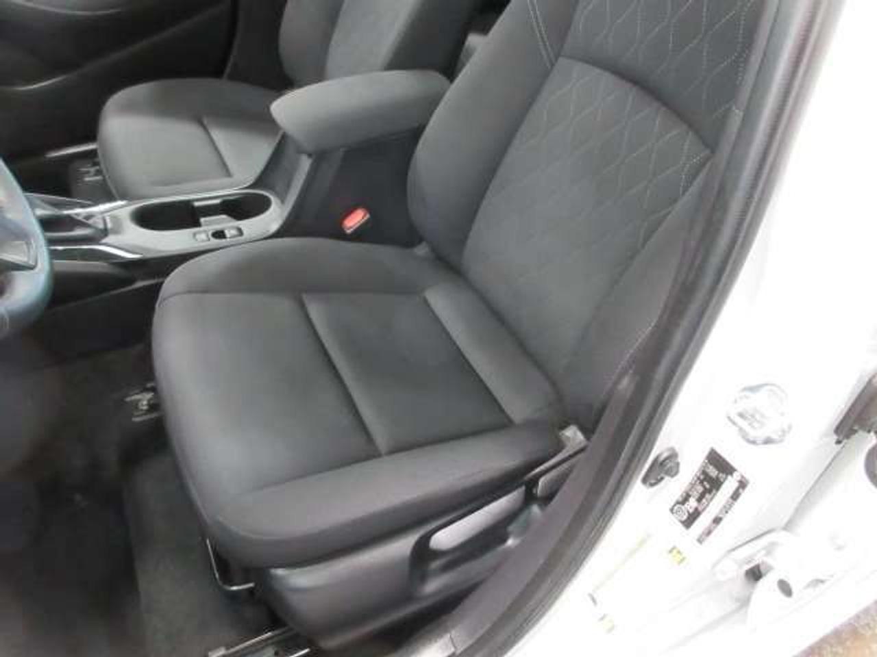 2025 Toyota Corolla LE UPGRADE W/ROOF, ALLOYS, HTD. SEATS, JUST 22K! Photo