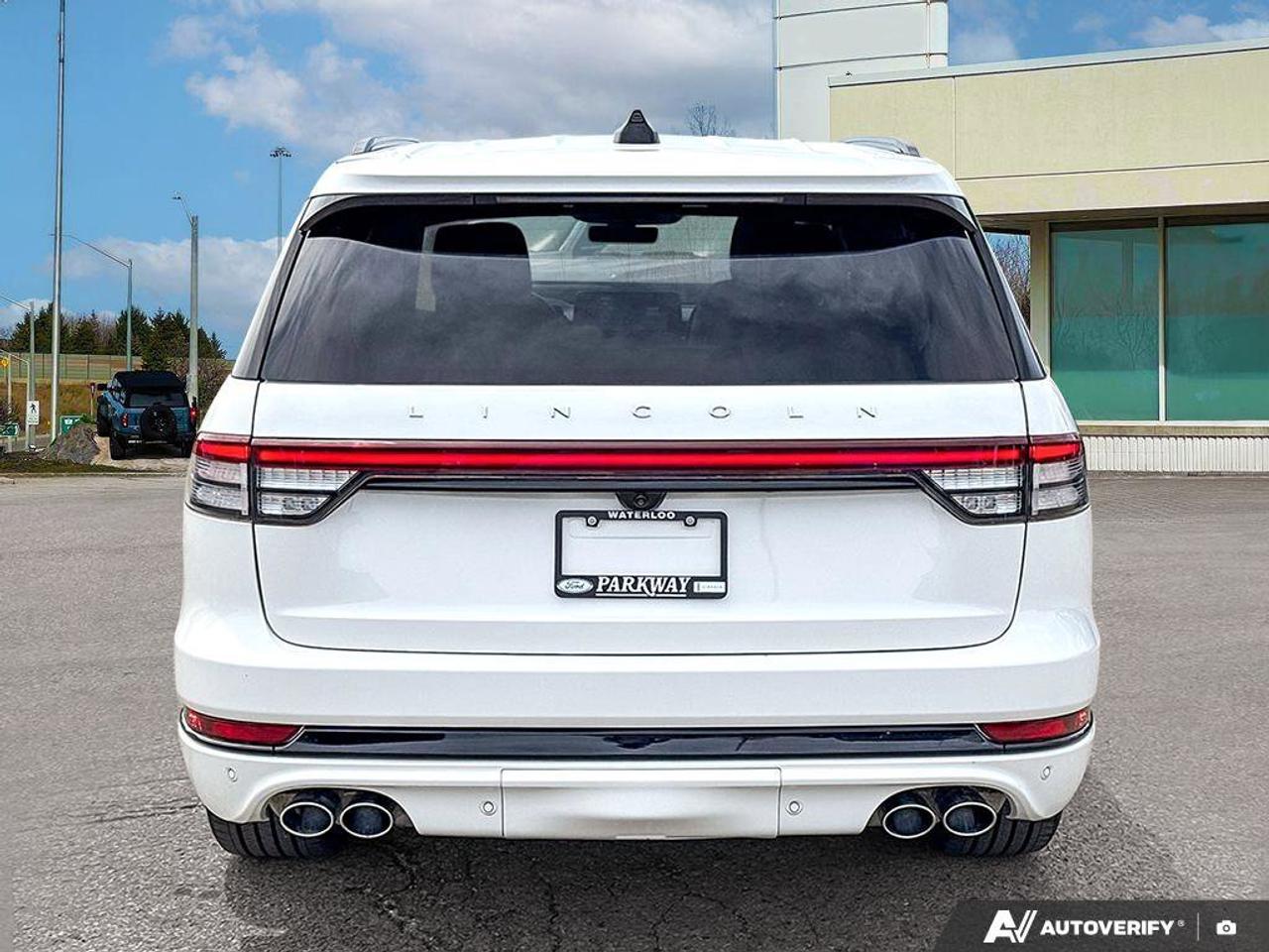 2025 Lincoln Aviator Reserve   200A   LTHR   HTD STEER WHEEL Photo