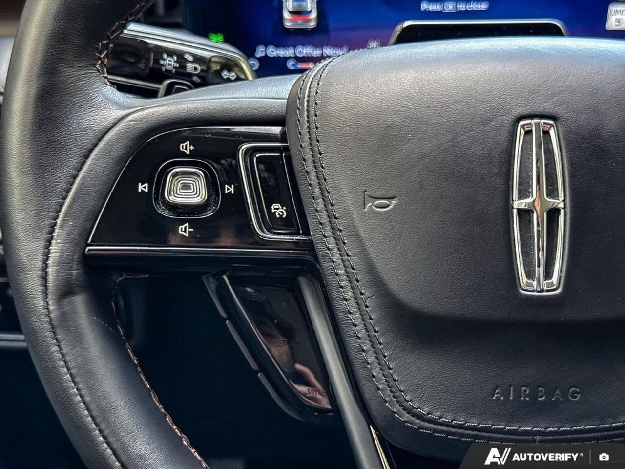 2025 Lincoln Aviator Reserve   200A   LTHR   HTD STEER WHEEL Photo