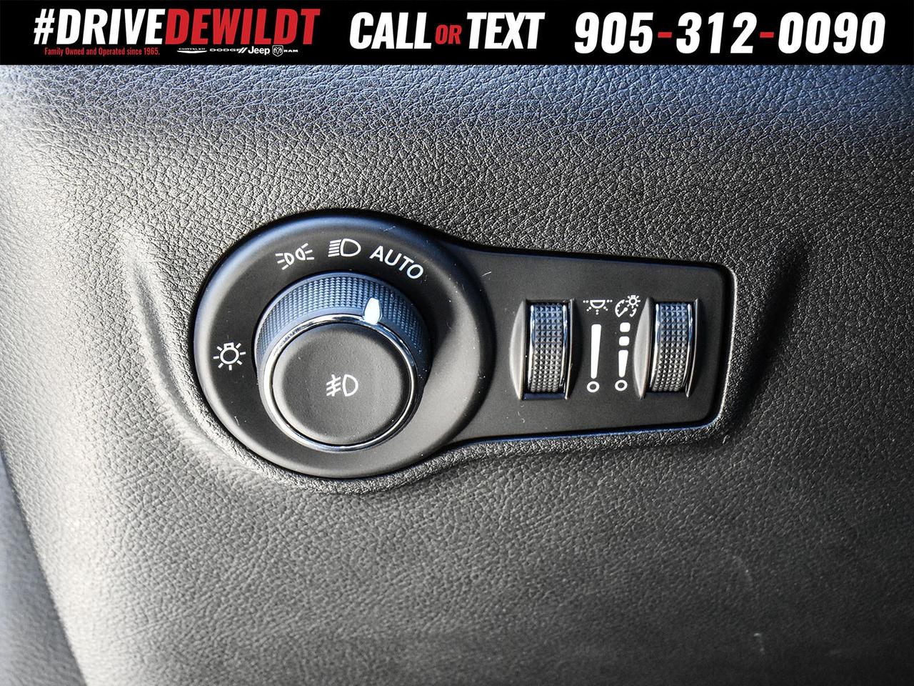 2024 Jeep Compass LIMITED   PANO ROOF   ELITE GRP   DR ASSIST GRP Photo