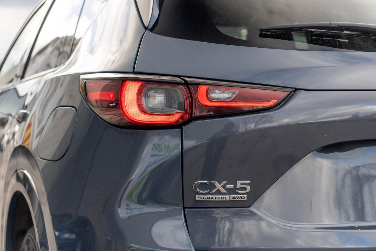 2023 Mazda CX-5 Signature AWD Photo