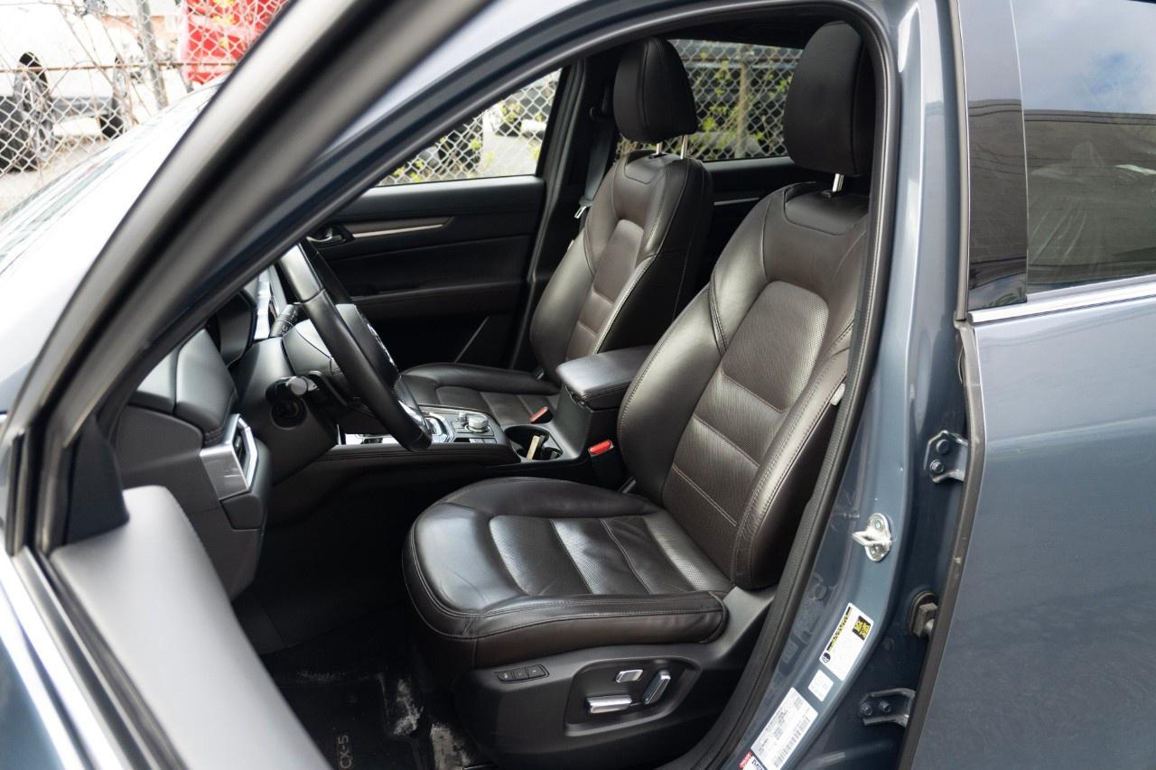 2023 Mazda CX-5 Signature AWD Photo