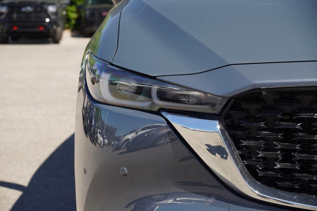2023 Mazda CX-5 Signature AWD Photo2
