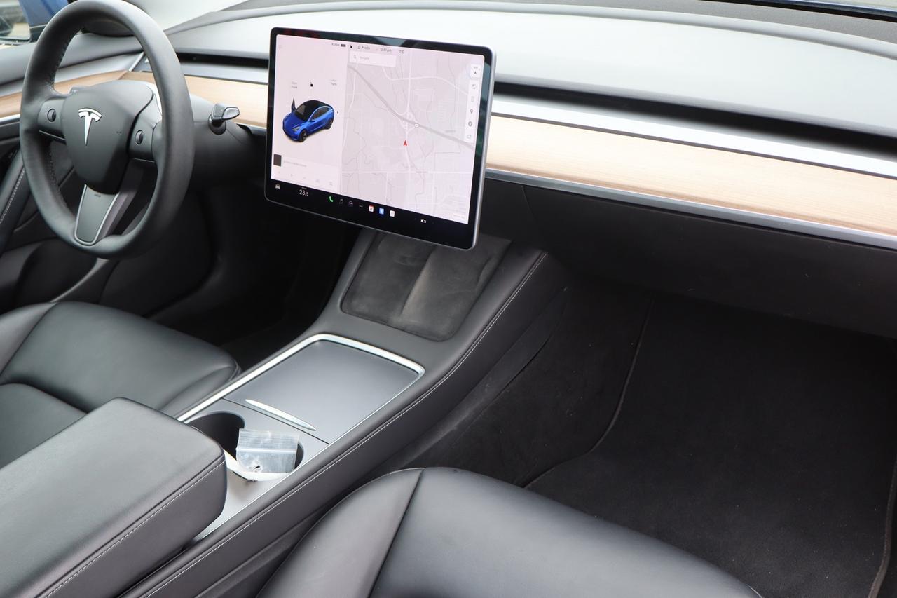 2022 Tesla Model 3 Long Range Dual Motor AWD Photo