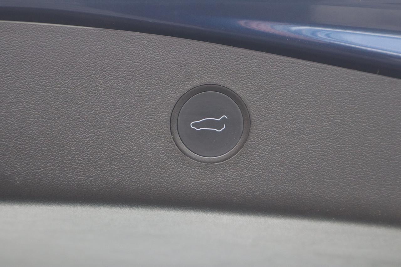 2022 Tesla Model 3 Long Range Dual Motor AWD Photo