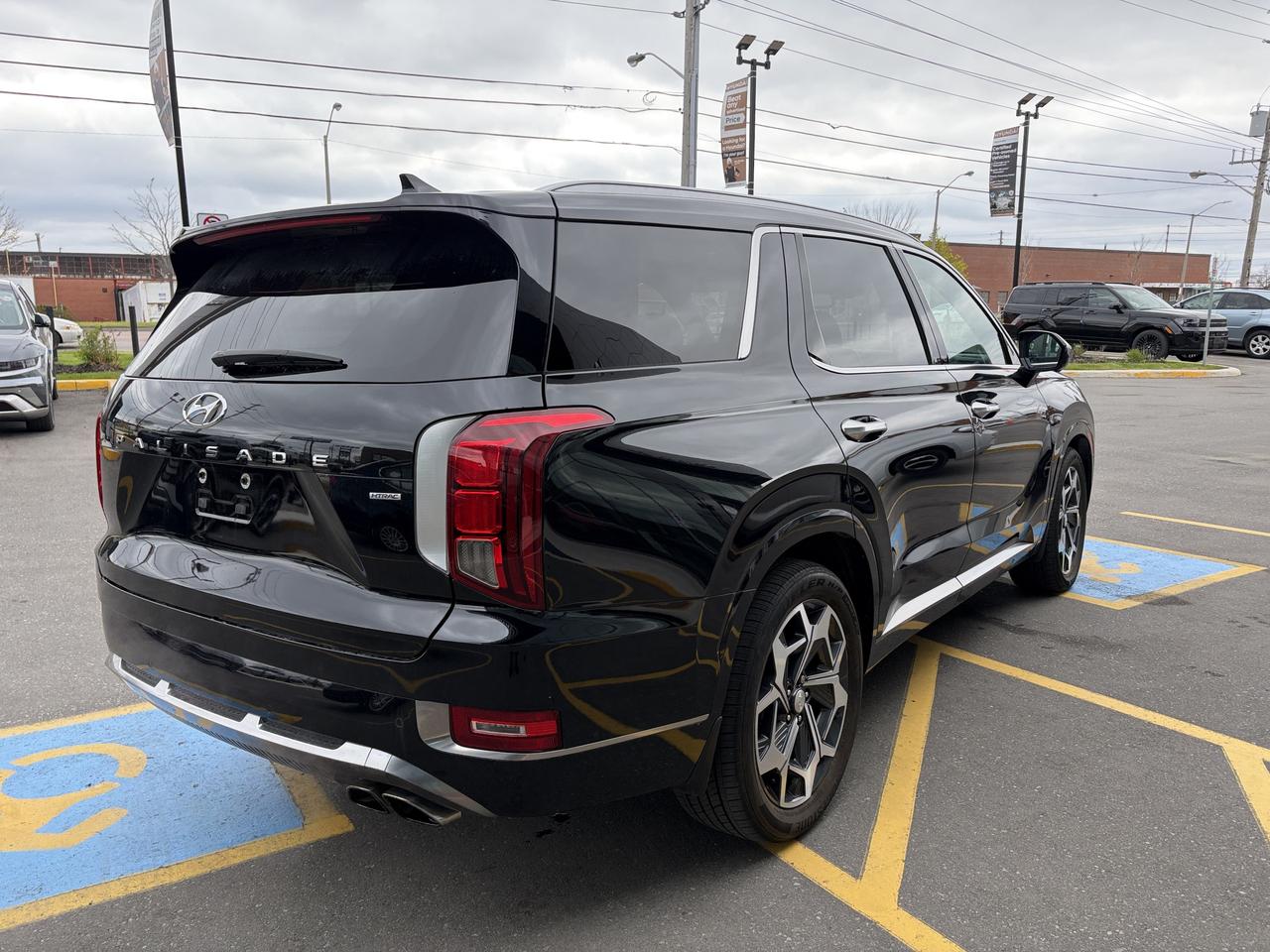 2022 Hyundai PALISADE Ultimate Calligraphy AWD   Starting from 5.29% OAC Photo
