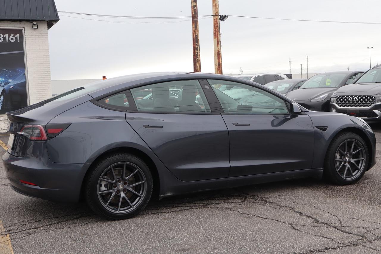 2022 Tesla Model 3 STANDARD RANGE PLUS Photo