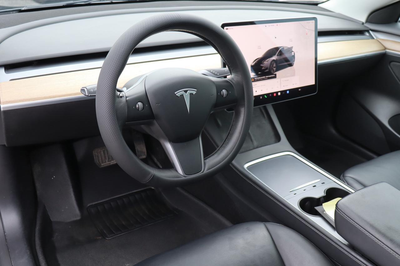 2022 Tesla Model 3 STANDARD RANGE PLUS Photo