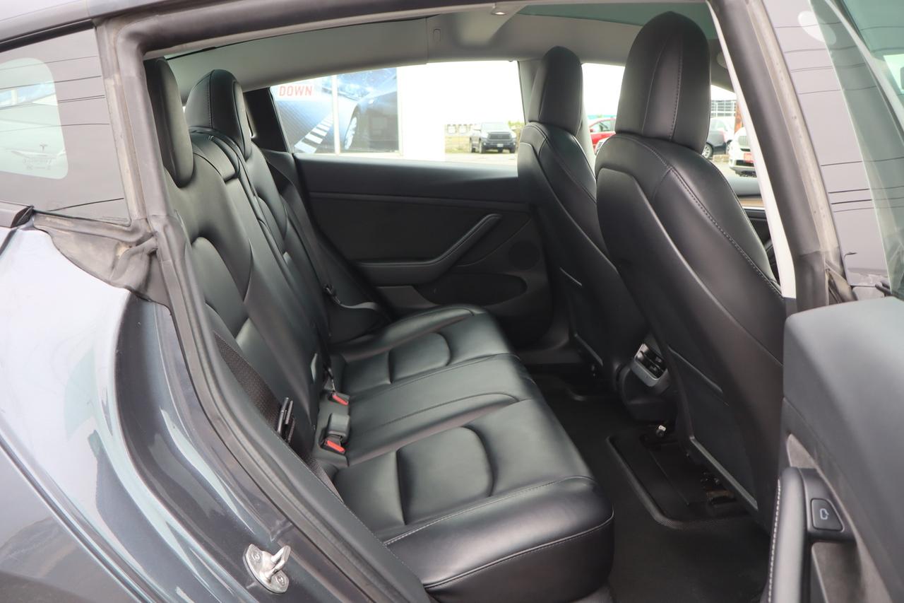 2022 Tesla Model 3 STANDARD RANGE PLUS Photo
