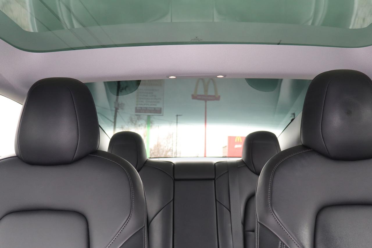 2022 Tesla Model 3 STANDARD RANGE PLUS Photo