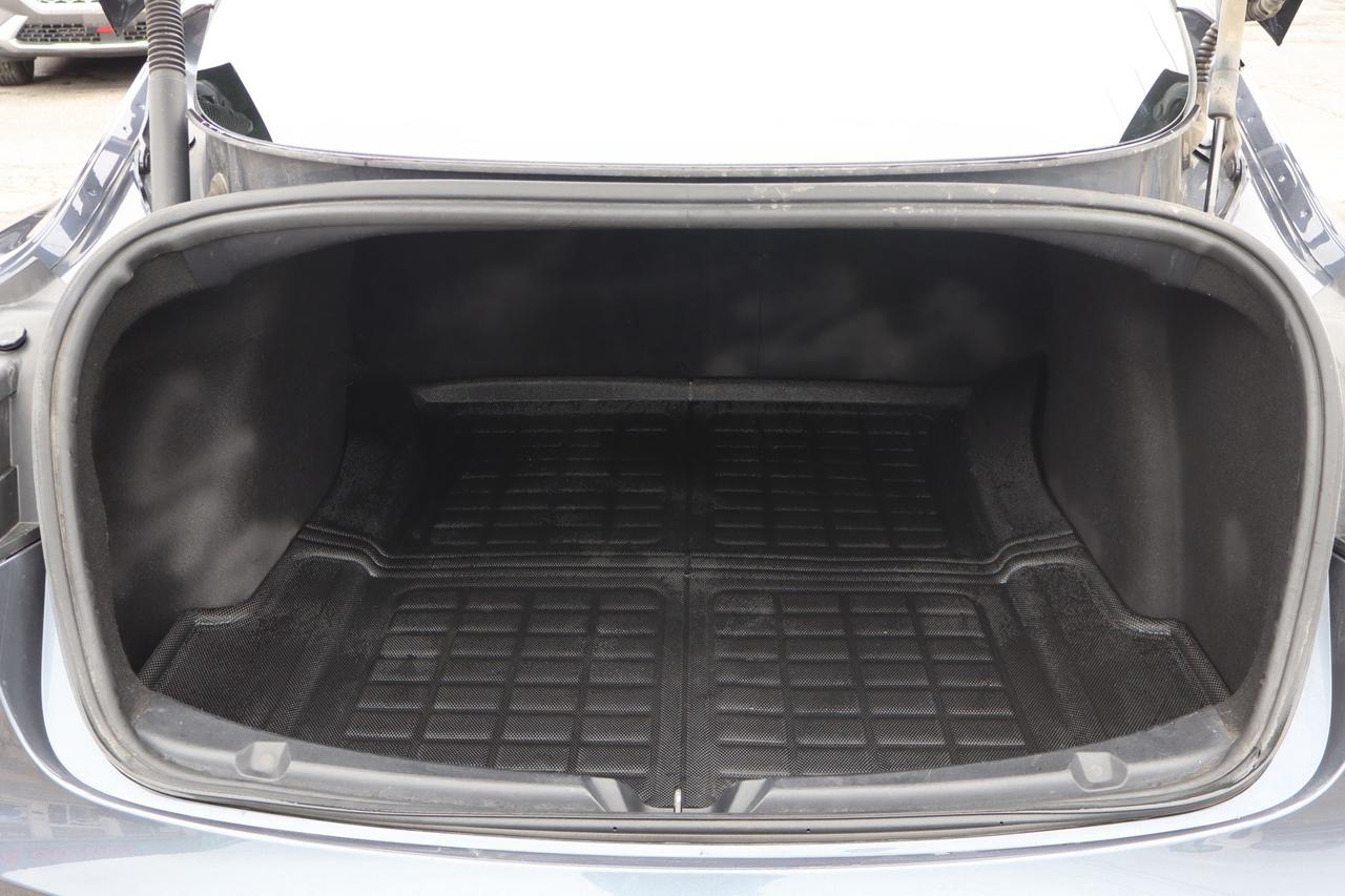 2022 Tesla Model 3 STANDARD RANGE PLUS Photo