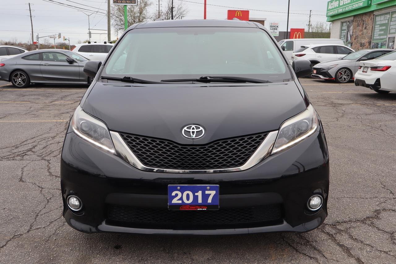 2017 Toyota Sienna SE 8-Passenger Safety Certified Photo