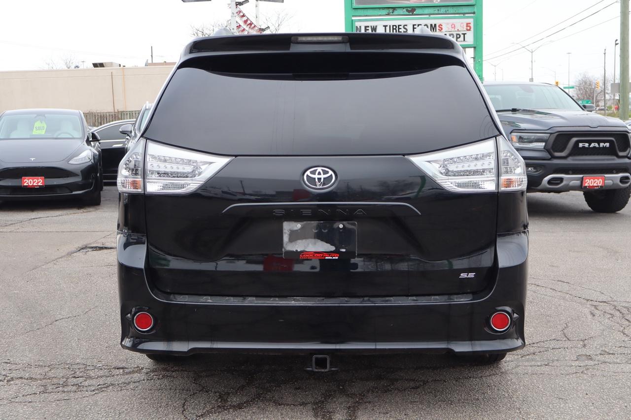 2017 Toyota Sienna SE 8-Passenger Safety Certified Photo