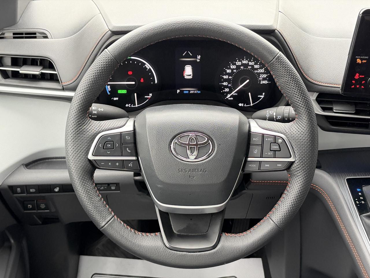2024 Toyota Sienna  Photo
