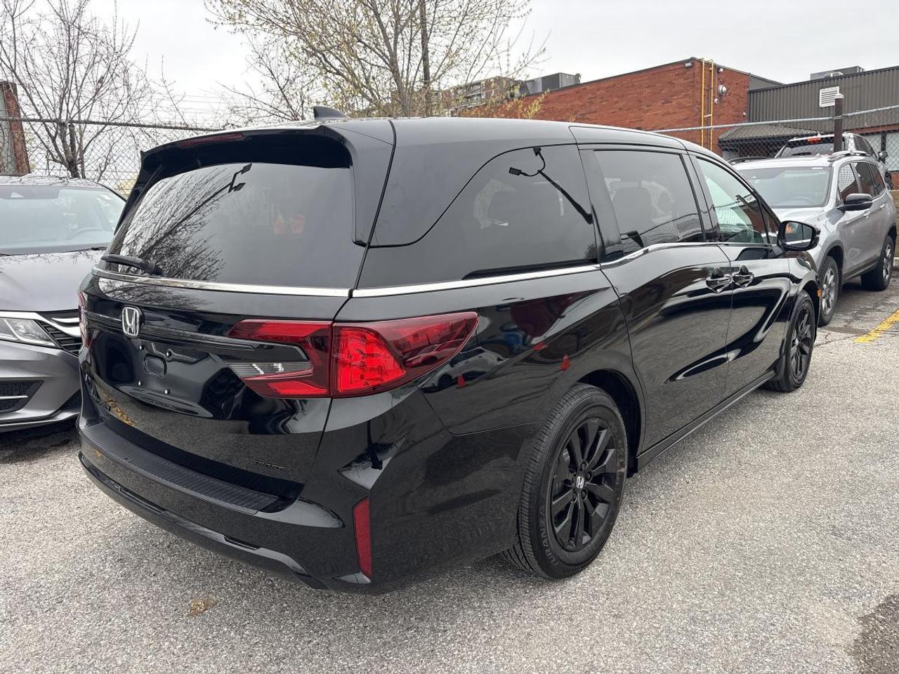 2026 Honda Odyssey Sport-L Honda Certified With 7YR/160K Warranty Photo