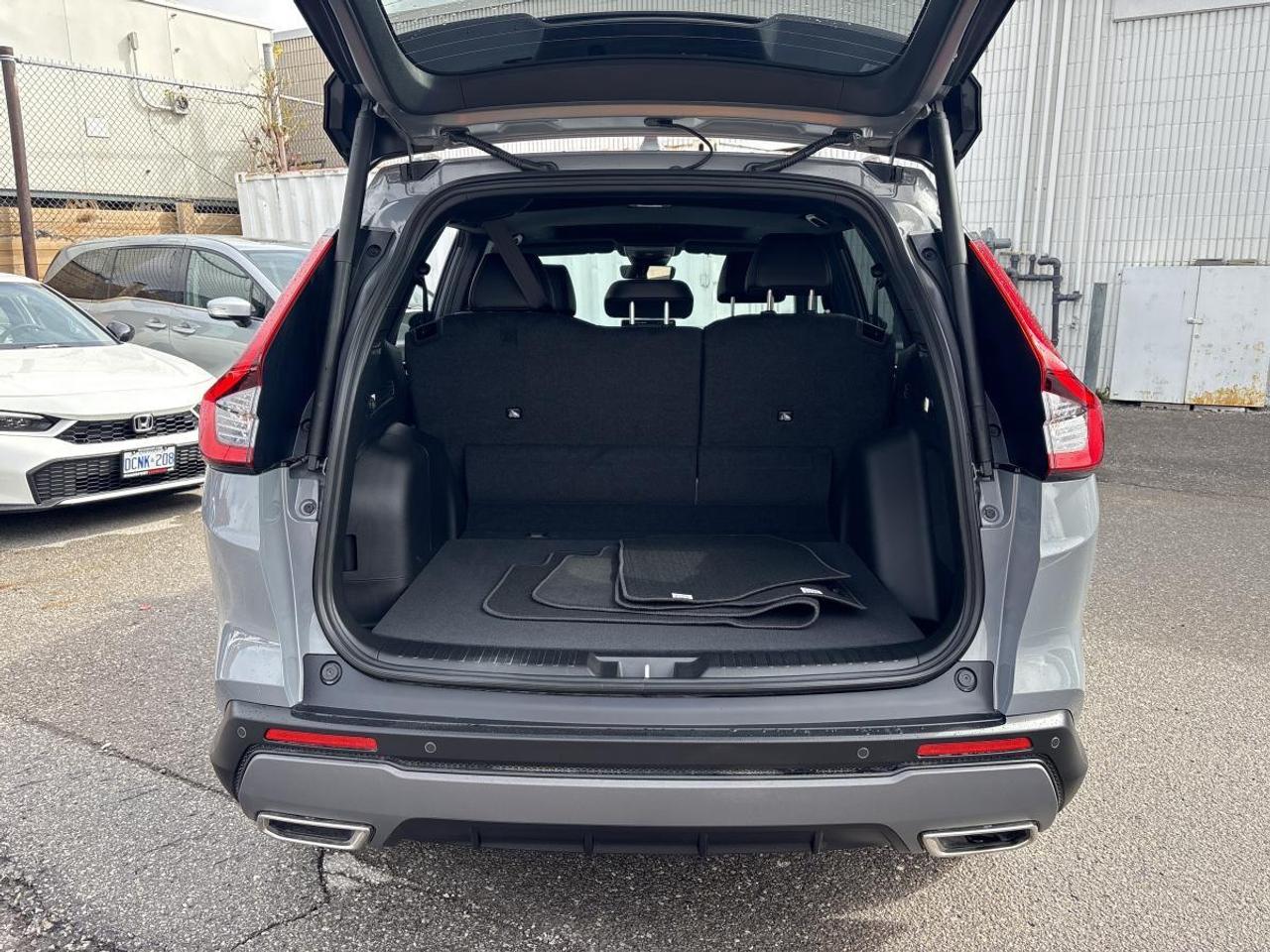 2026 Honda CR-V Hybrid Touring Honda Certified With 7YR/160K Warranty Photo