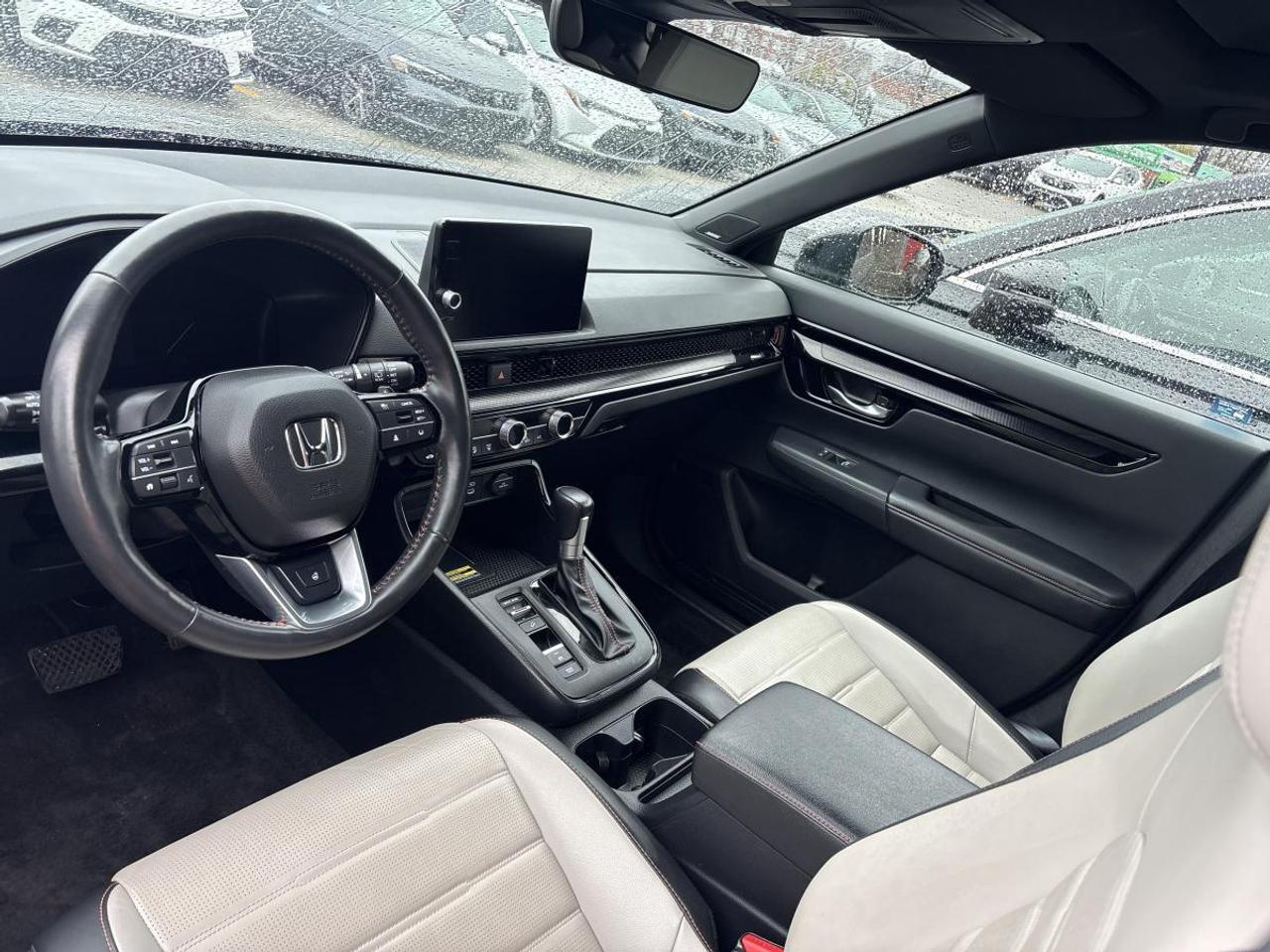 2024 Honda CR-V Hybrid Touring Honda Certified With 7YR/160K Warranty Photo