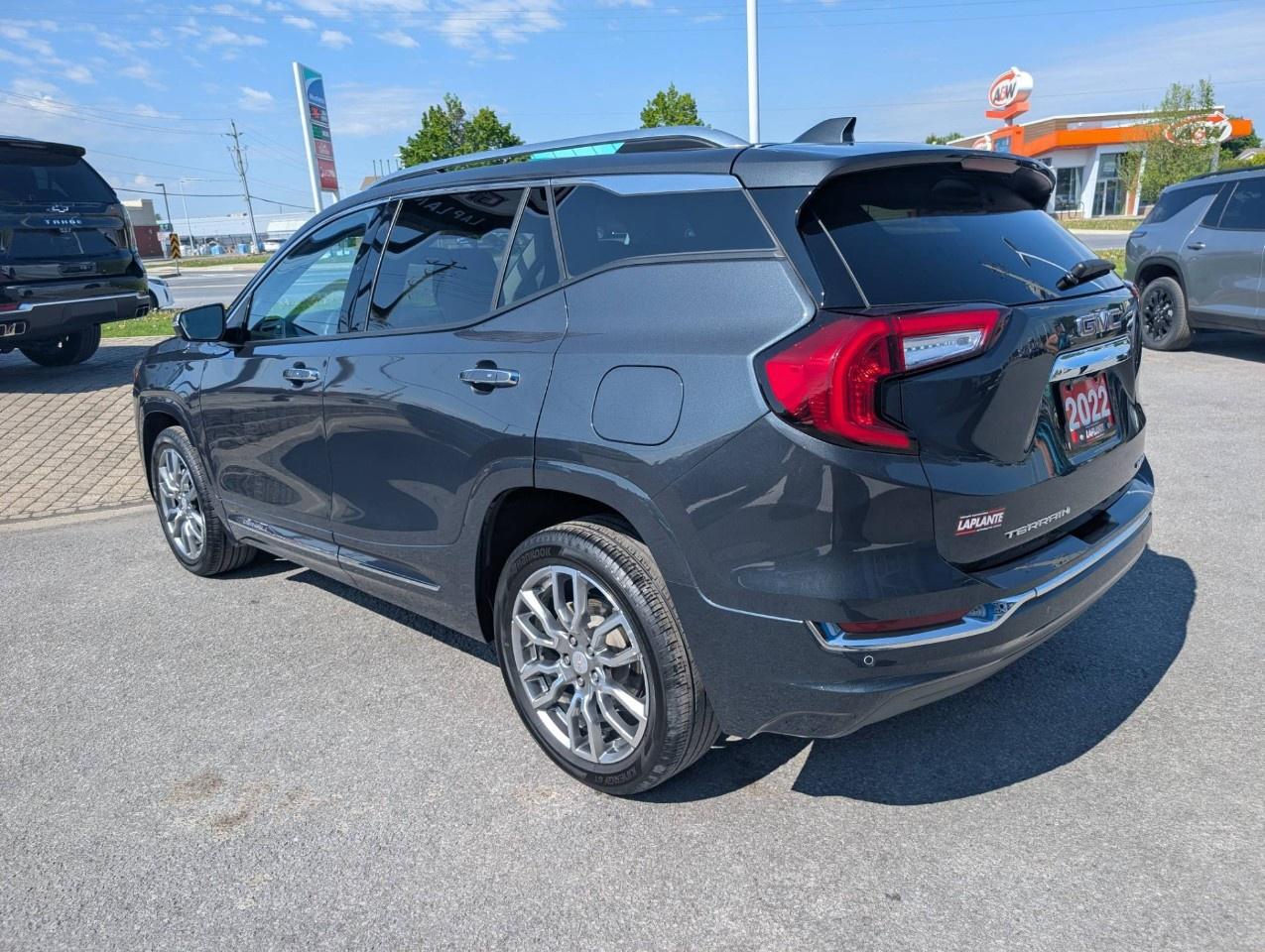 2022 GMC Terrain AWD Denali Photo