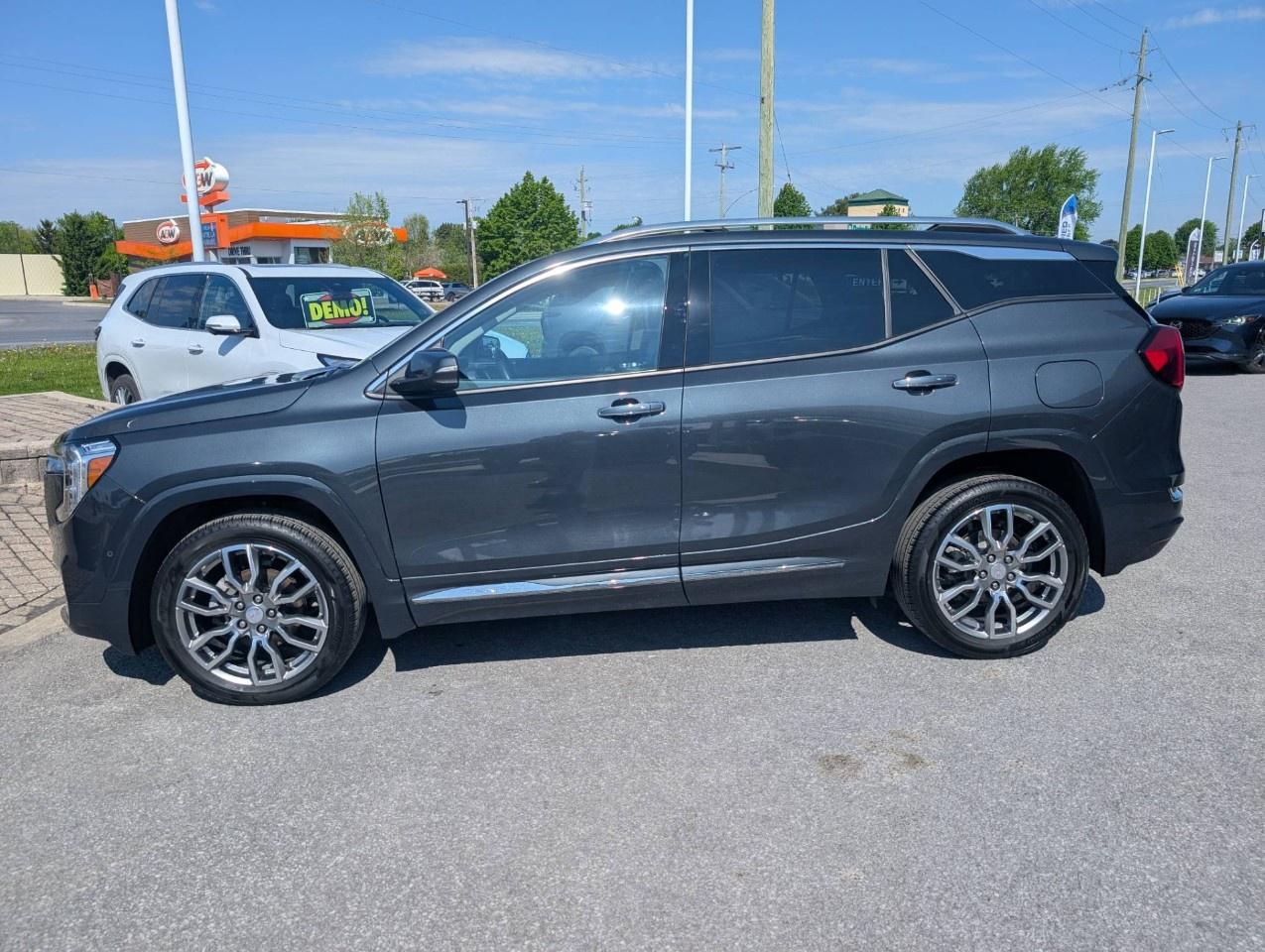 2022 GMC Terrain AWD Denali Photo