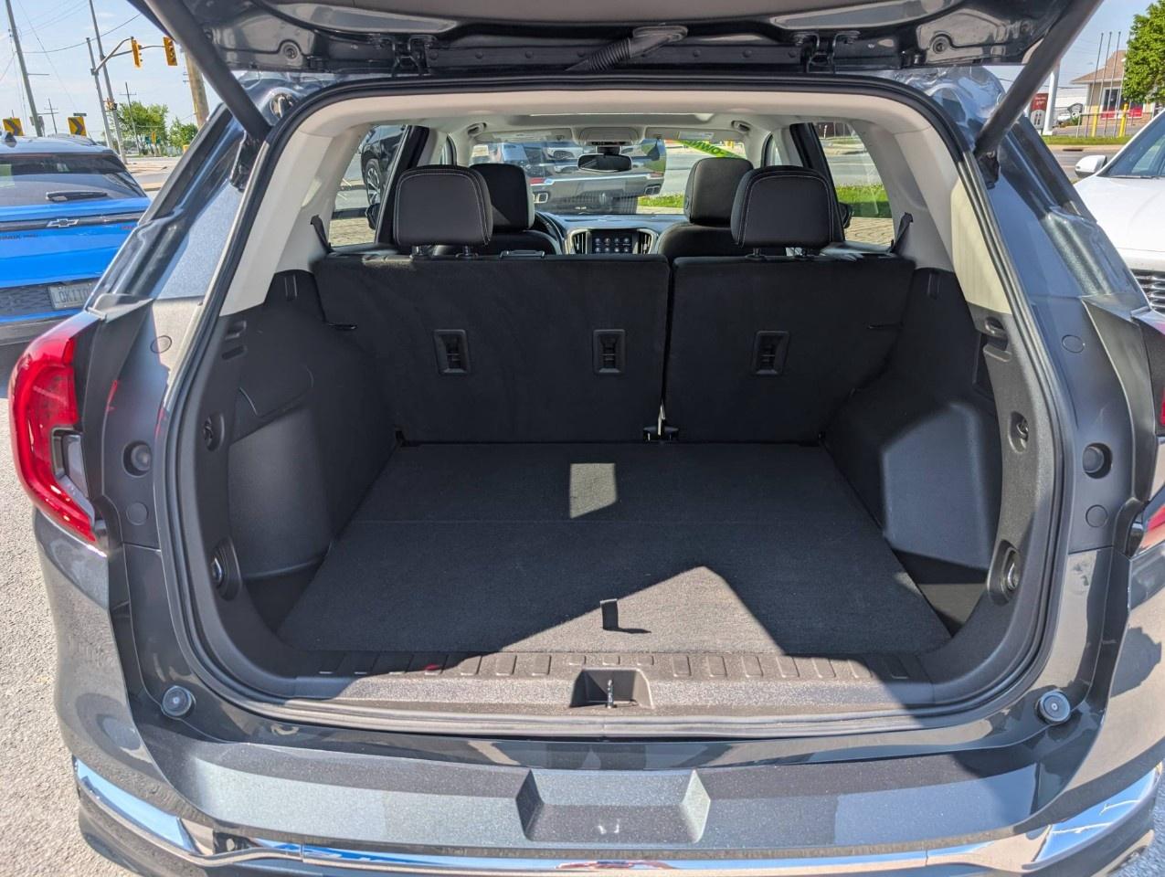 2022 GMC Terrain AWD Denali Photo