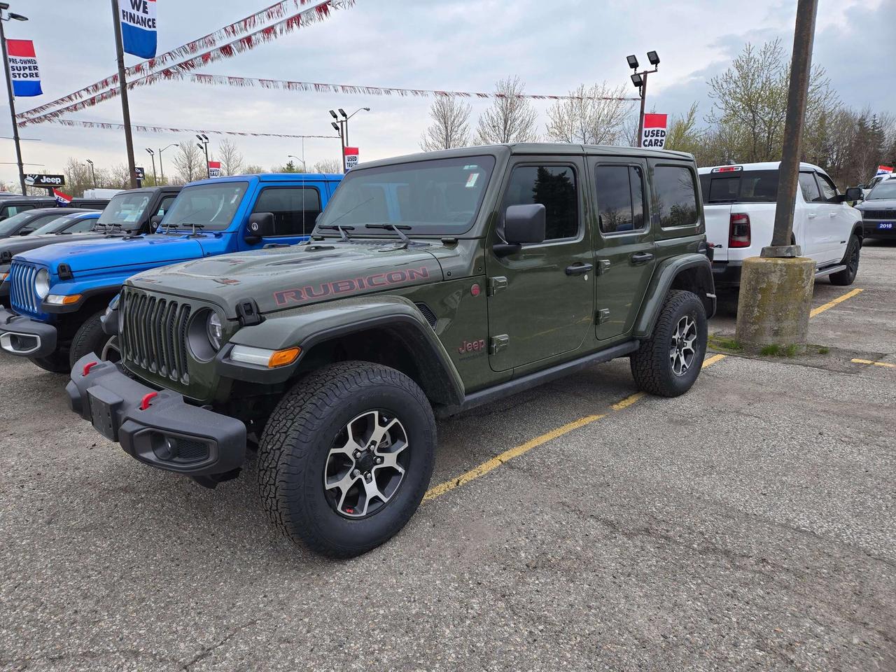 2021 Jeep Wrangler Rubicon w/Leather Seats, LED lights, Cold Group Photo