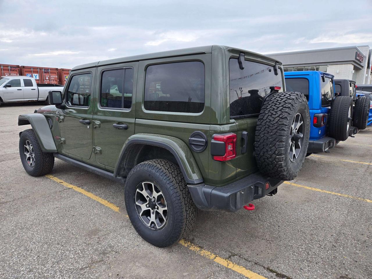 2021 Jeep Wrangler Rubicon w/Leather Seats, LED lights, Cold Group Photo2
