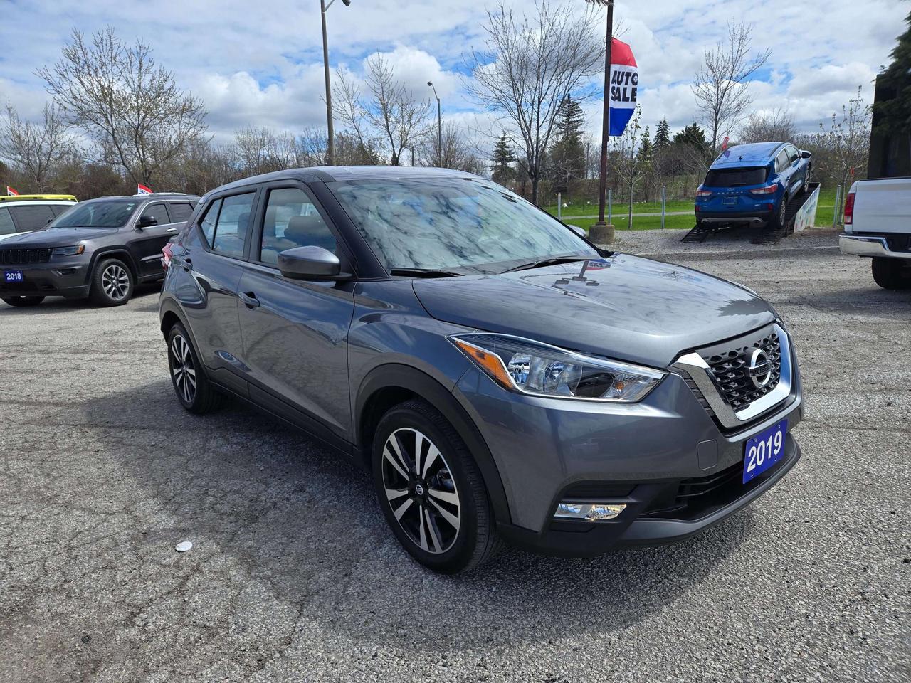 2019 Nissan Kicks S w/Collision Warning, Backup Cam, Bluetooth Photo3