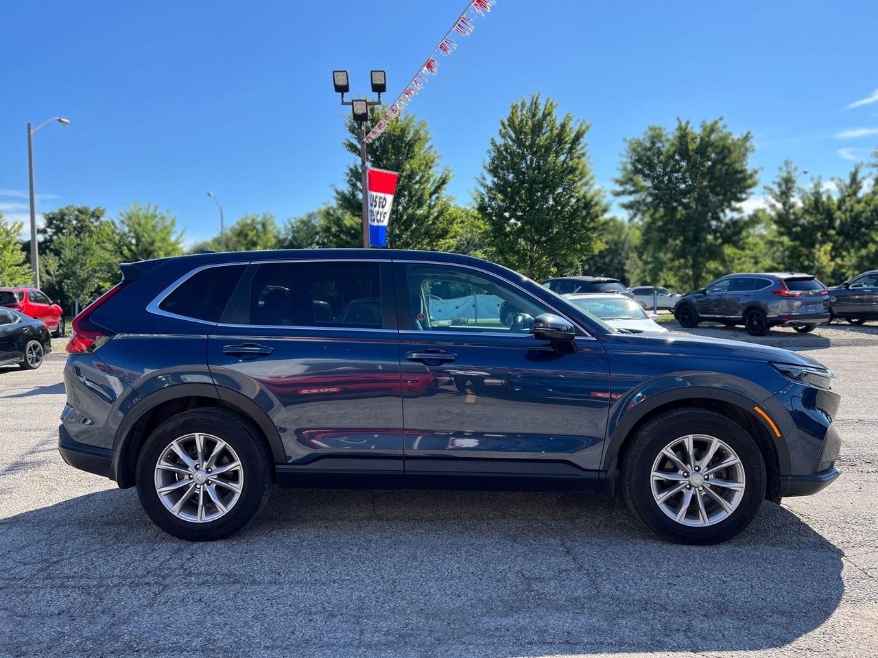 2024 Honda CR-V EX-L w/Leather, Adaptive Cruise, Wireless Charger Photo