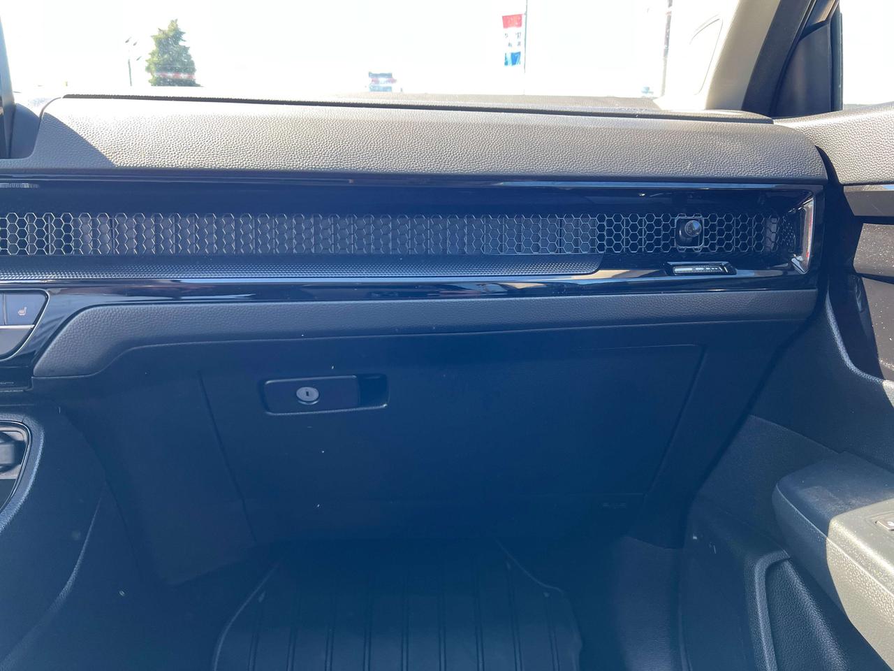 2024 Honda CR-V EX-L w/Leather, Adaptive Cruise, Wireless Charger Photo
