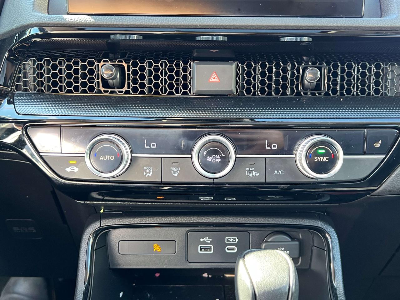 2024 Honda CR-V EX-L w/Leather, Adaptive Cruise, Wireless Charger Photo