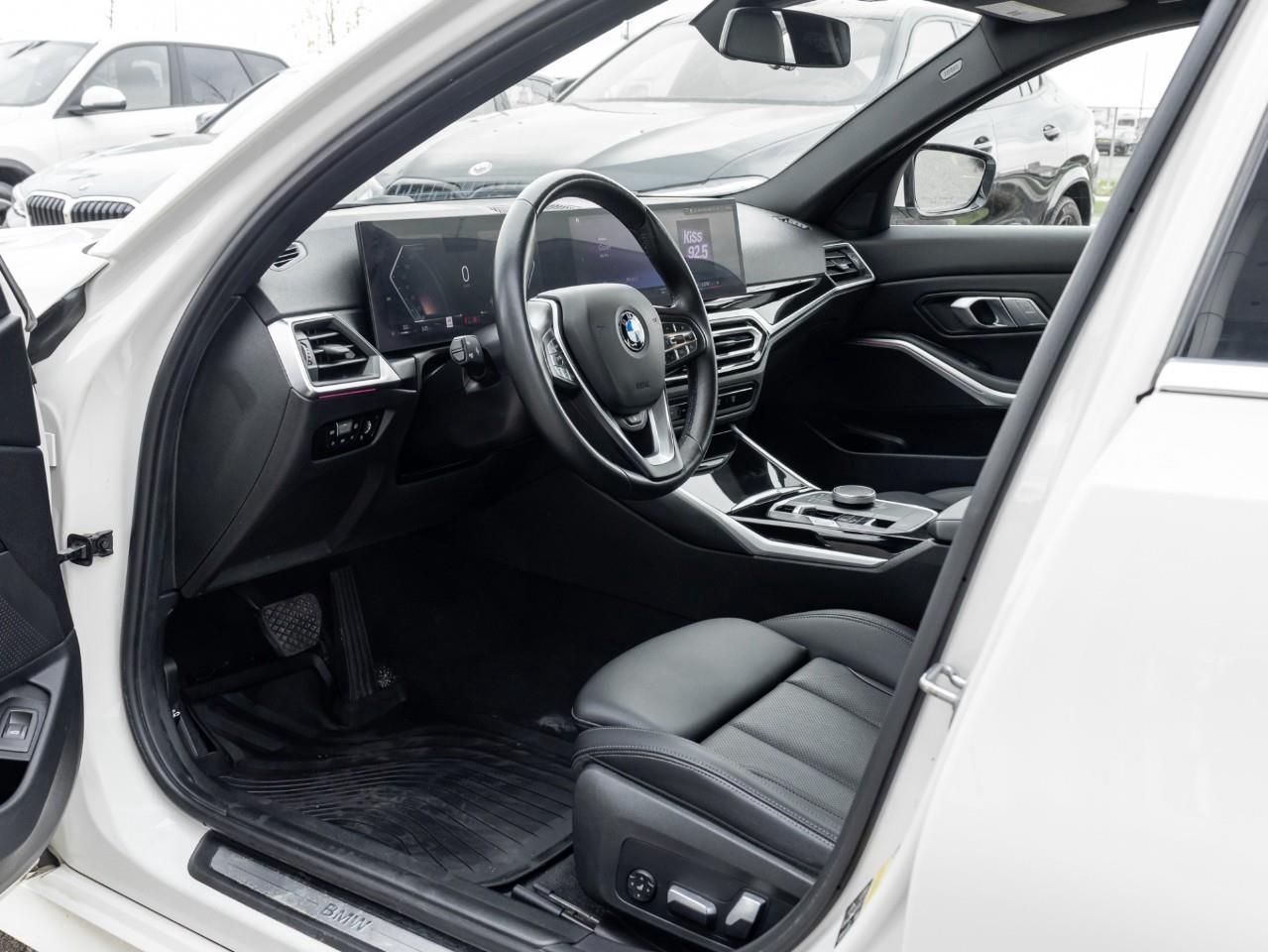 2023 BMW 330 i xDrive 4dr All-Wheel Drive Sedan Photo