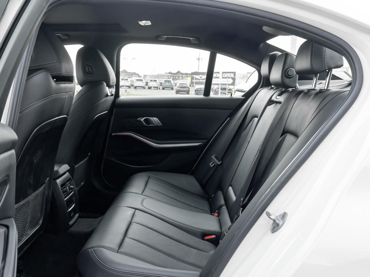 2023 BMW 330 i xDrive 4dr All-Wheel Drive Sedan Photo
