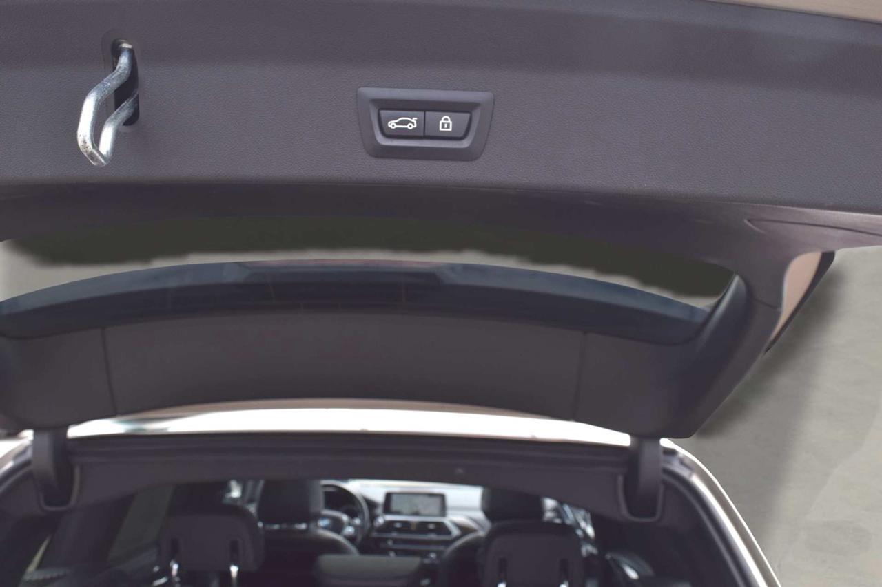 2018 BMW X3 xDrive30i Navi Panoramic Sunroof HUD Photo