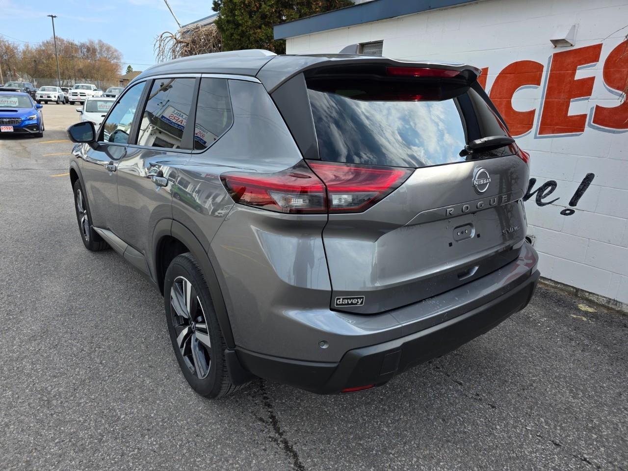 2024 Nissan Rogue SV Moonroof 4dr All-Wheel Drive Sport Utility Photo