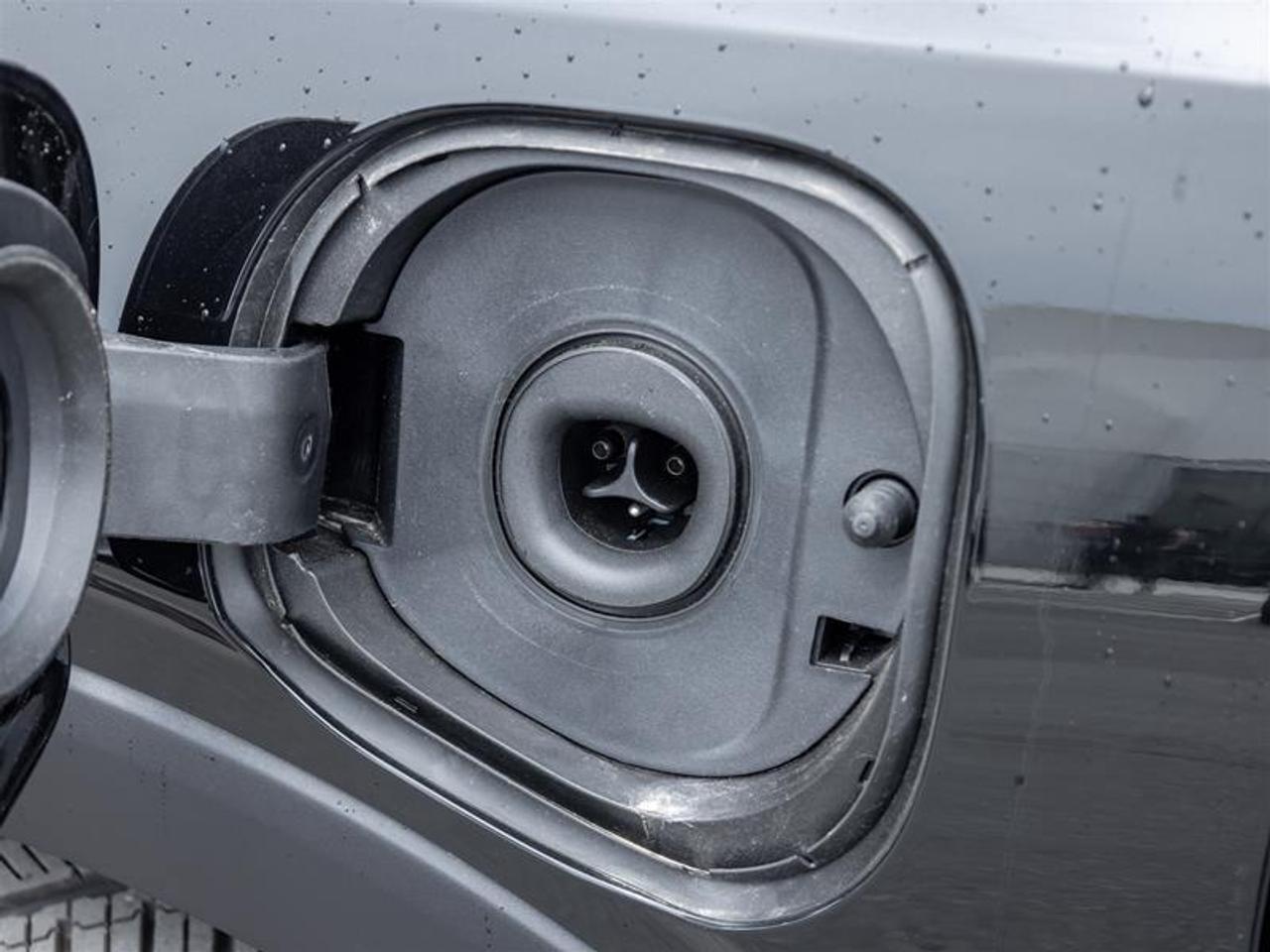 2027 Chevrolet Bolt RS 4dr Photo