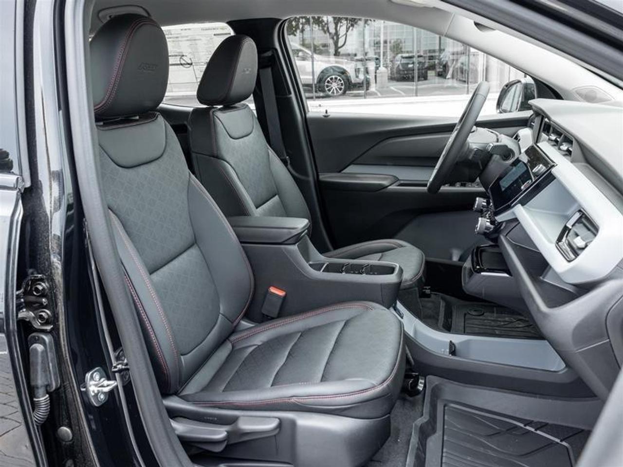2027 Chevrolet Bolt RS 4dr Photo