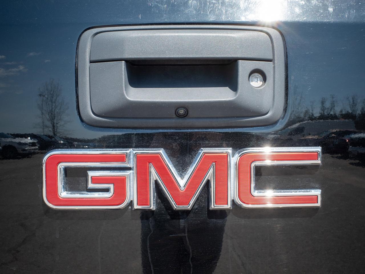 2018 GMC Sierra 1500 SLT - Remote Start   Driver Adjustable Lumbar Photo