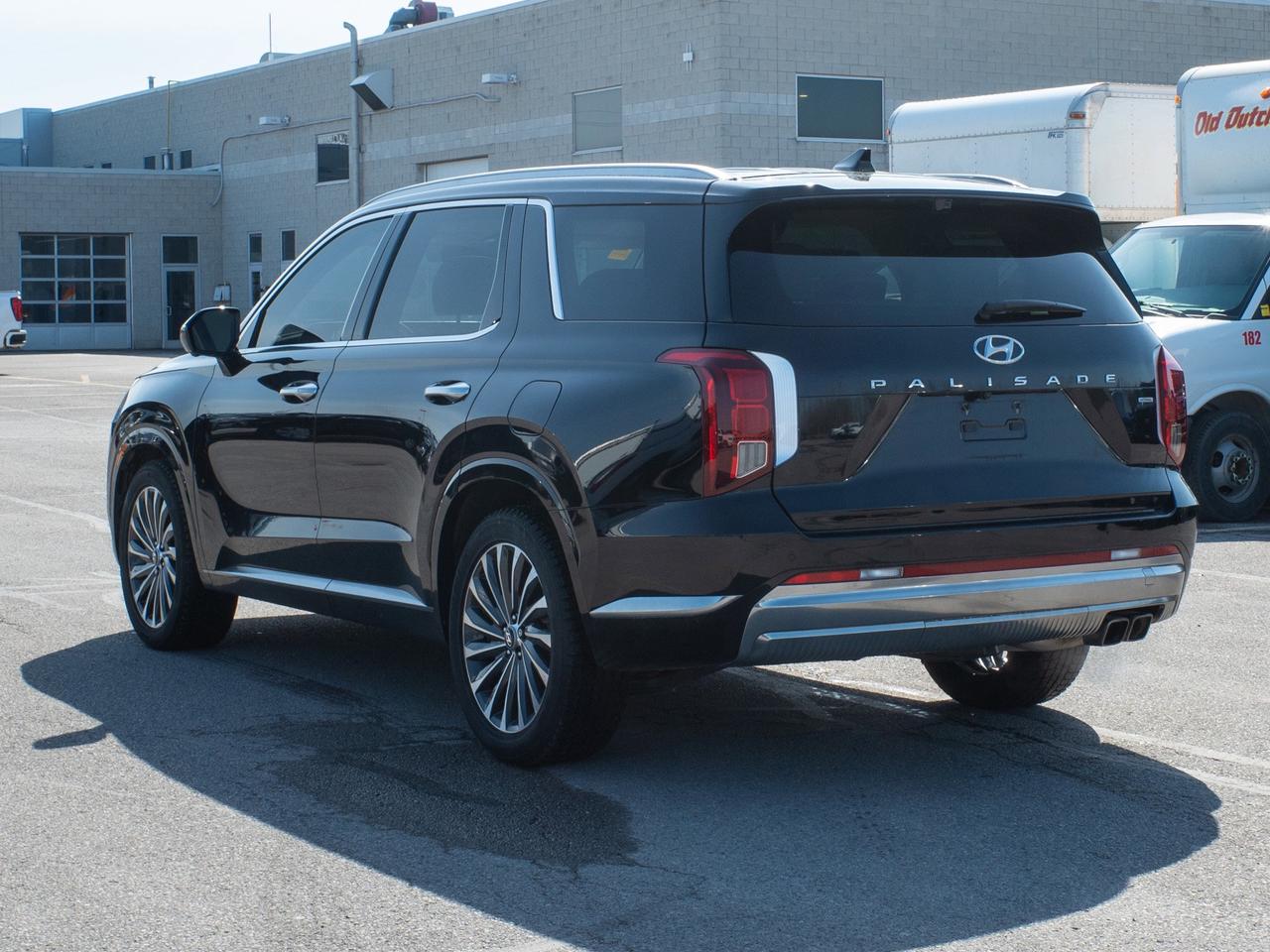 2025 Hyundai PALISADE Ultimate Calligraphy - Moonroof   Remote Parking S Photo